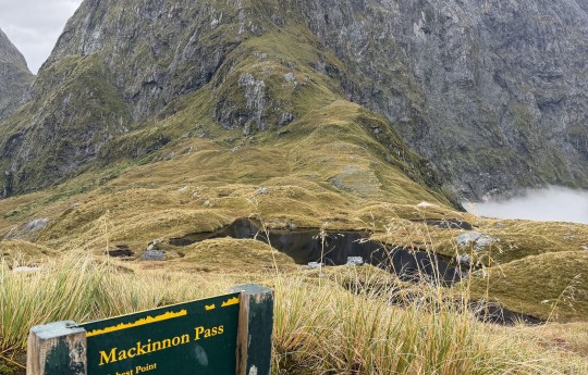 9 McKinnon Pass 1154 m + Mt Balloon 