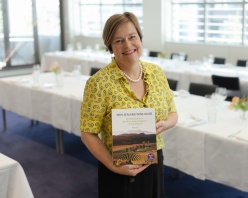 Celia Hay with NZ Wine Guide2
